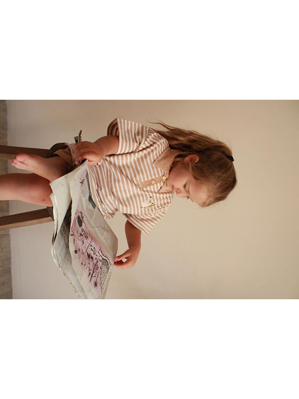 Koyu Bej Çizgili Koala Nakışlı Polo Yaka Şortlu Takım-3