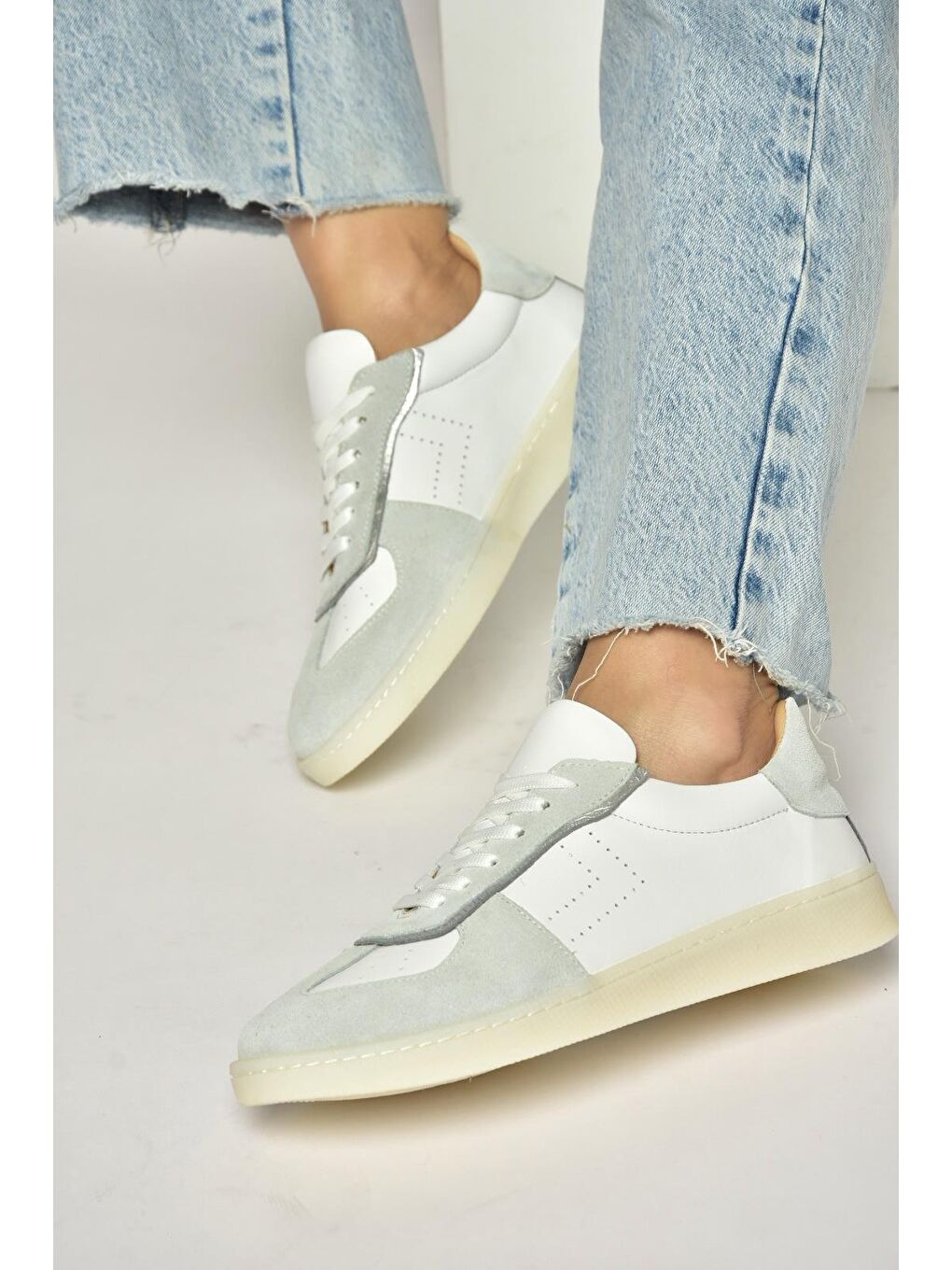 Beyaz Kadın Spor Y555201403-2