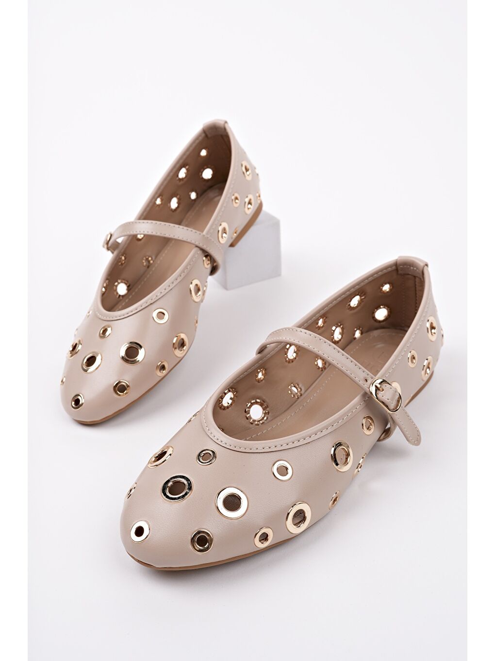 Bej MİSHA Tek Bant Troklu Günlük Kadın Babet-1