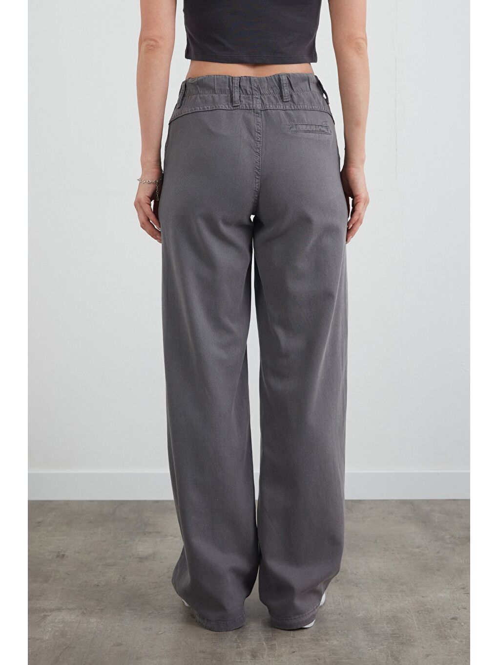 Antrasit Beli Lastikli Düğmeli Lyocell Kumaş Pantolon-3