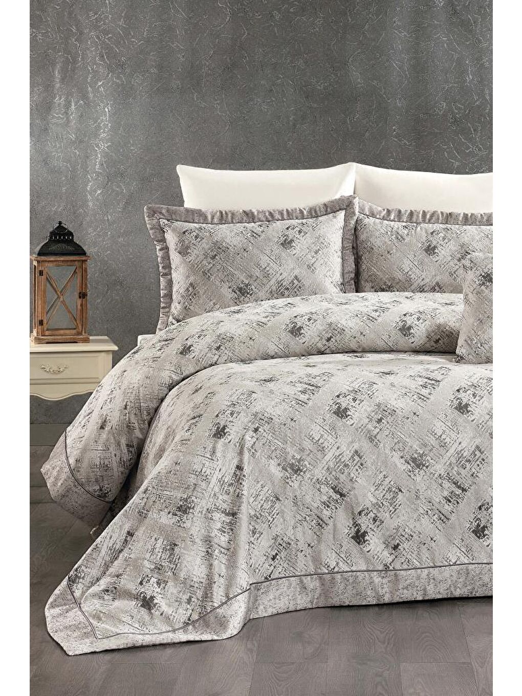 Dora 7 Parça Şönil Pike Takımı Gri