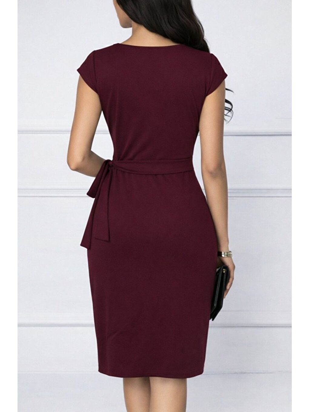 Bordo Kadın Kısa Kollu V Asimetrik Yaka Kesimli Yandan Bağlamalı Mini Janjan Krep Elbise-2
