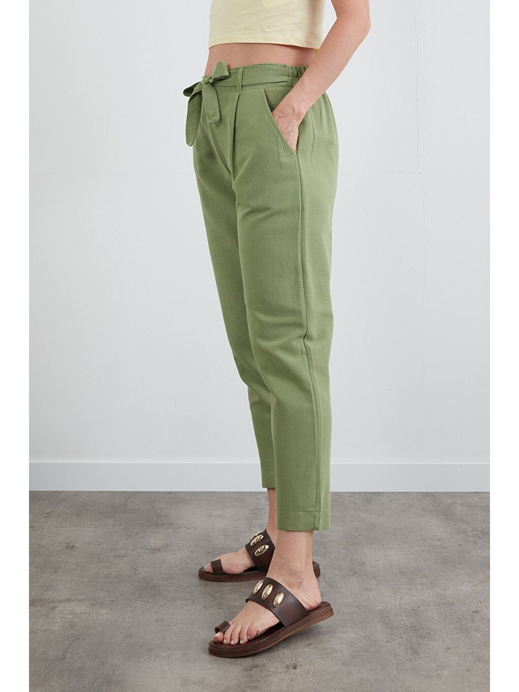 Yeşil Beli Bağlamalı Straight Keten Pantolon-1