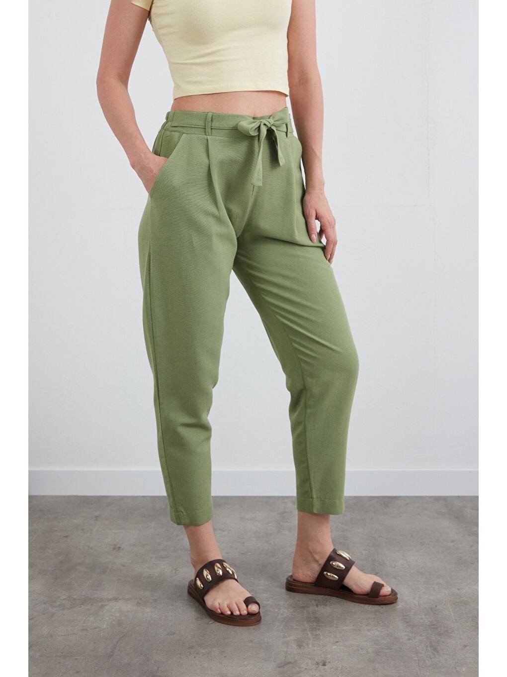 Yeşil Beli Bağlamalı Straight Keten Pantolon-2