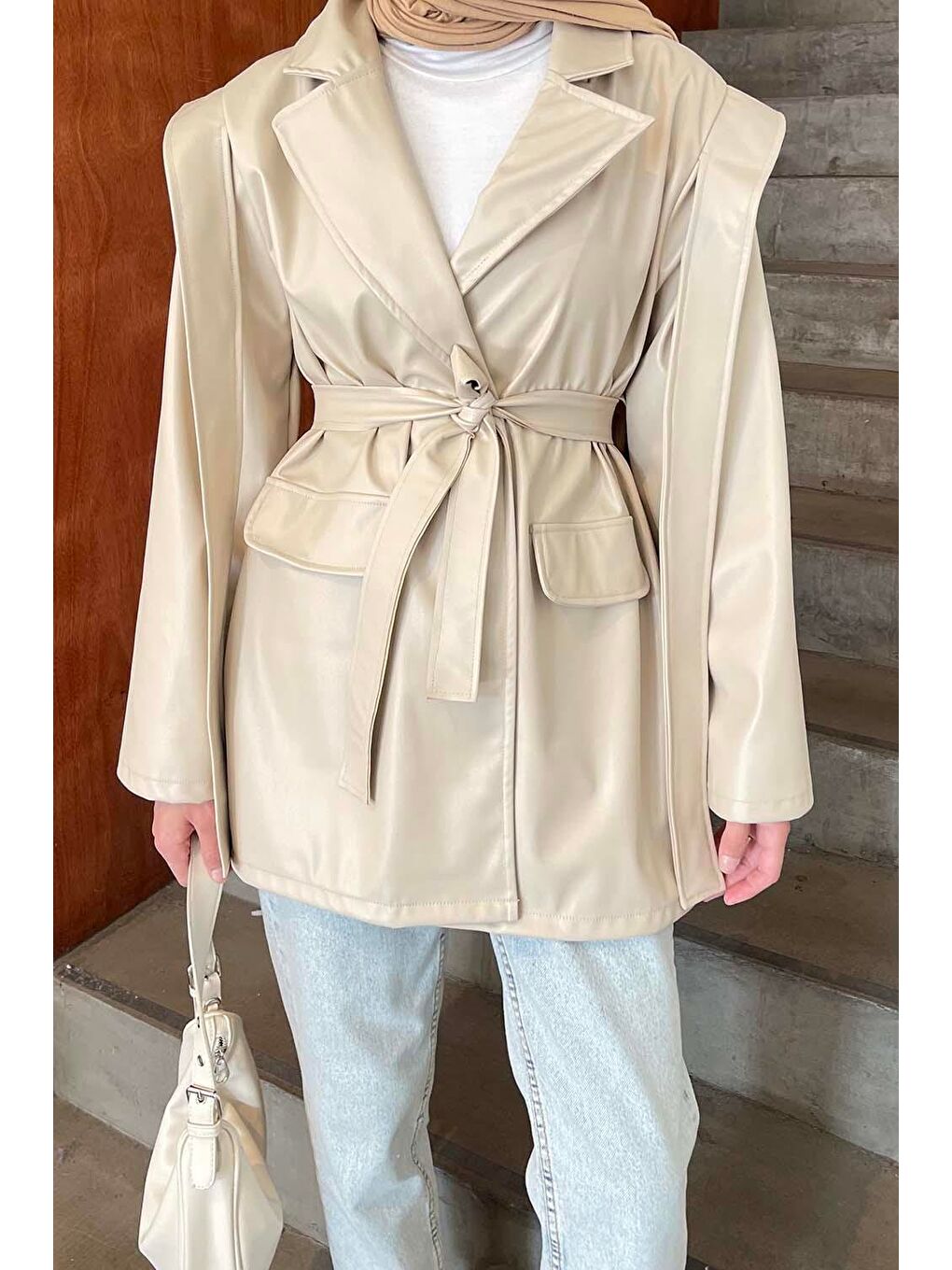 Ekru Kruvaze Yaka Kuşaklı Deri Ceket Krem-2