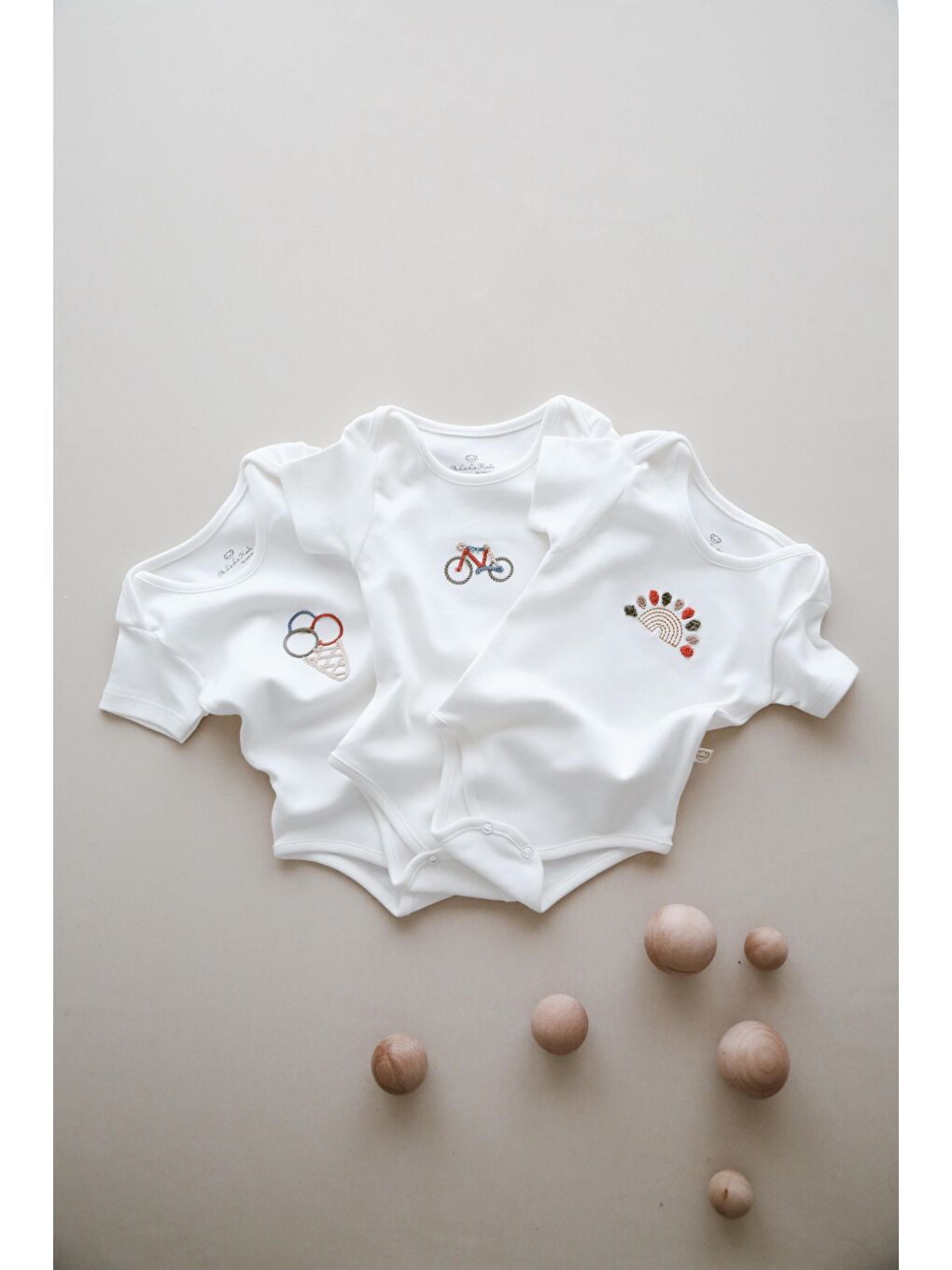 Ekru 3'Lü Nakışlı Kısa Kollu Çıt Çıtlı Body Zıbın Model 6-3