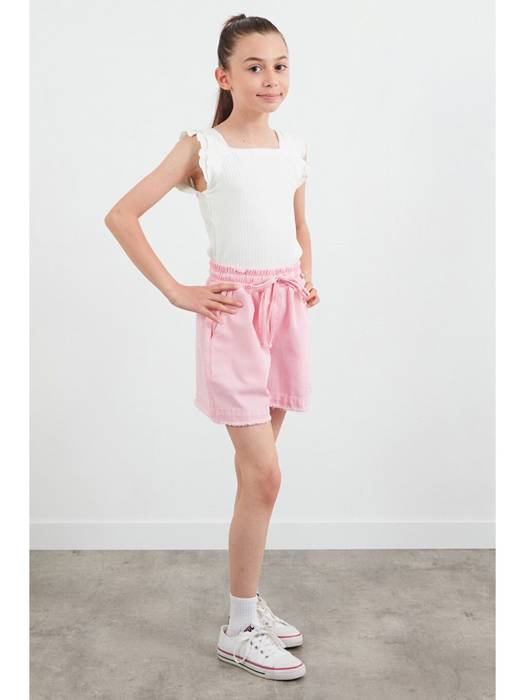 Pembe Beli Bağlamalı Püsküllü Kız Çocuk Şort-2