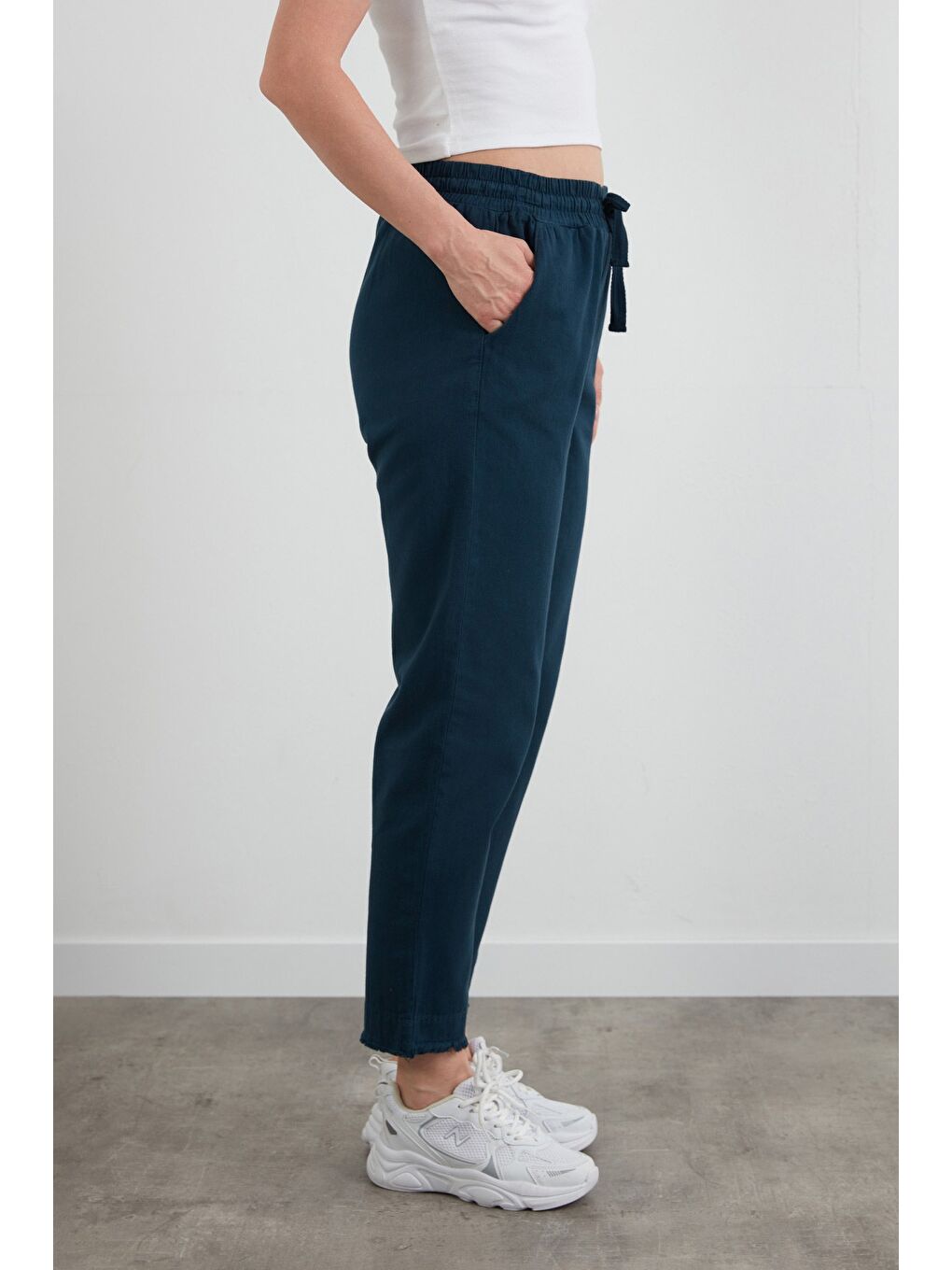 Lacivert Yüksek Bel Beli Lastikli Pantolon-2