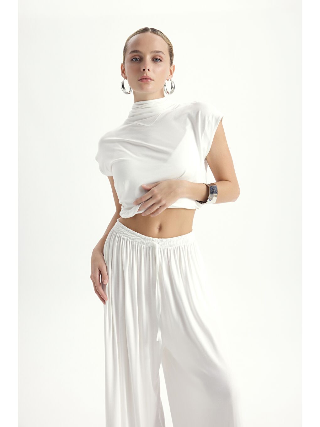 Merlin Bağlamalı Ekru Crop Pantolon Takım