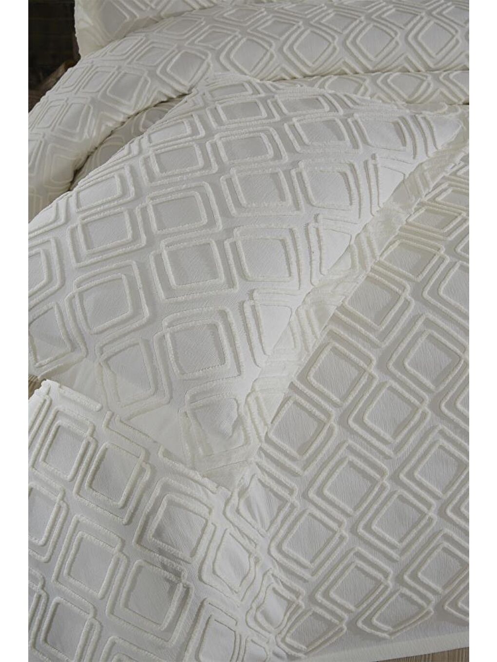 Ekru Velisa Çift Kişilik Şönil Desenli 235x250 cm Pike Takımı Krem-5