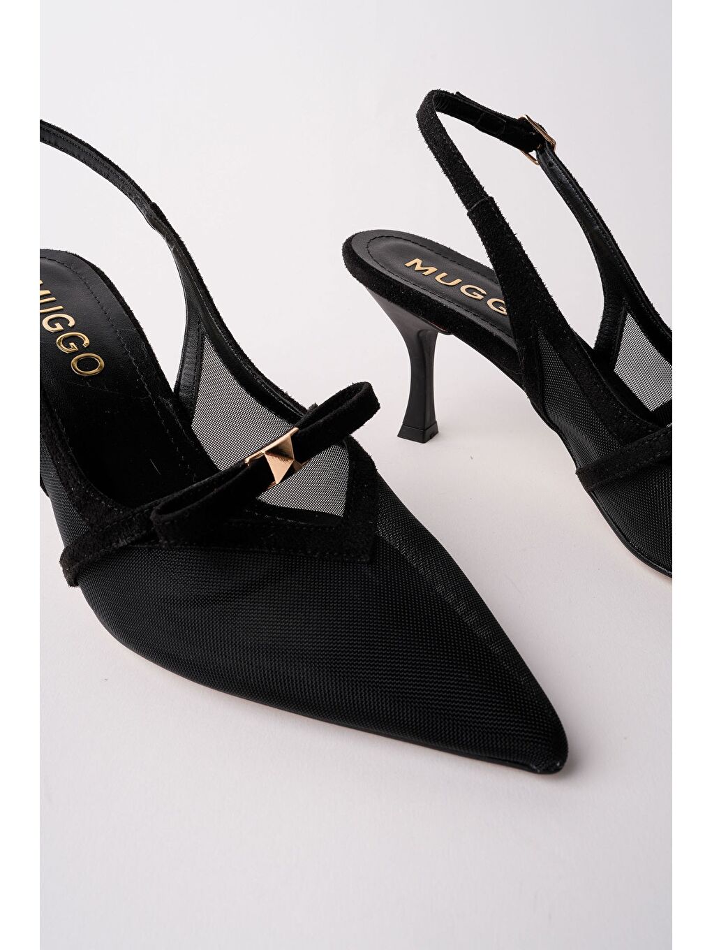 Siyah LOVER Fileli Fiyonk Detaylı Sivri Burun Arkası Açık Kadın Topuklu Ayakkabı-2