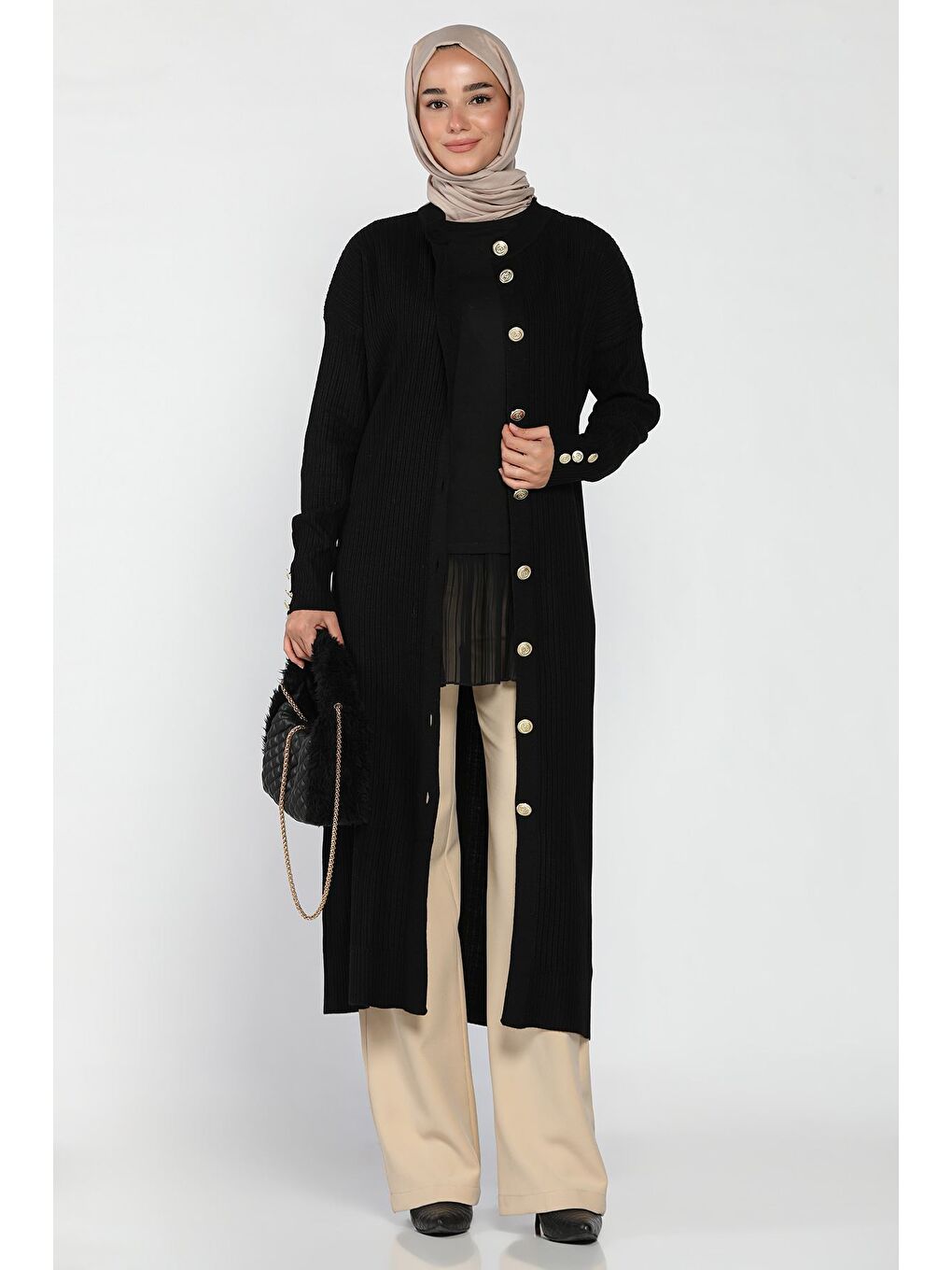 Siyah Gold Düğmeli Kendinden Çizgi Desenli Tesettür Triko Hırka-5