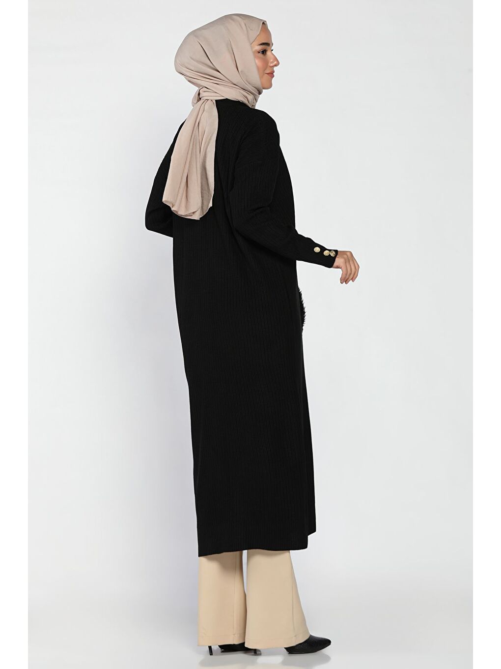 Siyah Gold Düğmeli Kendinden Çizgi Desenli Tesettür Triko Hırka-7