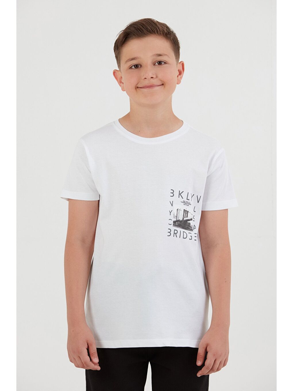 Beyaz %100 Pamuk Baskılı Erkek Çocuk Tişört-1