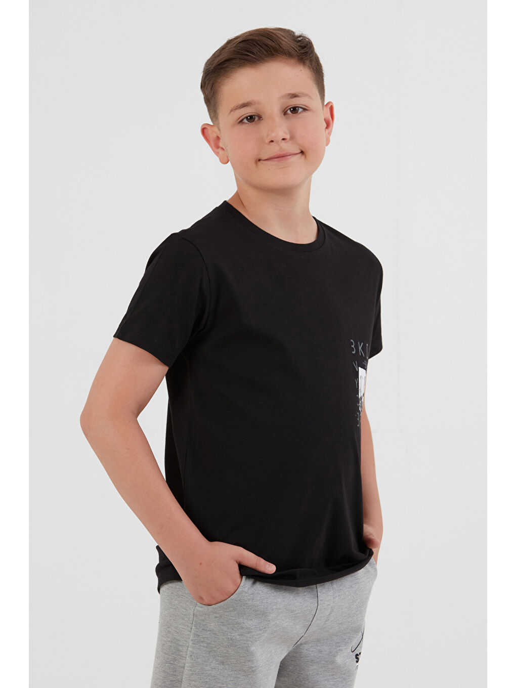 Siyah %100 Pamuk Baskılı Erkek Çocuk Tişört-4