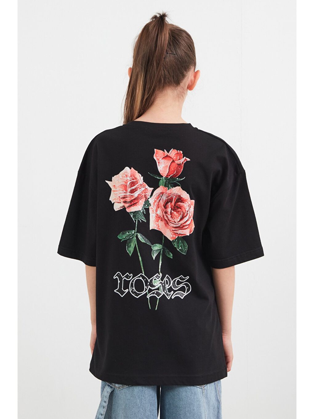 Siyah Sırtı Gül Baskılı Kız Çocuk Tişört-1