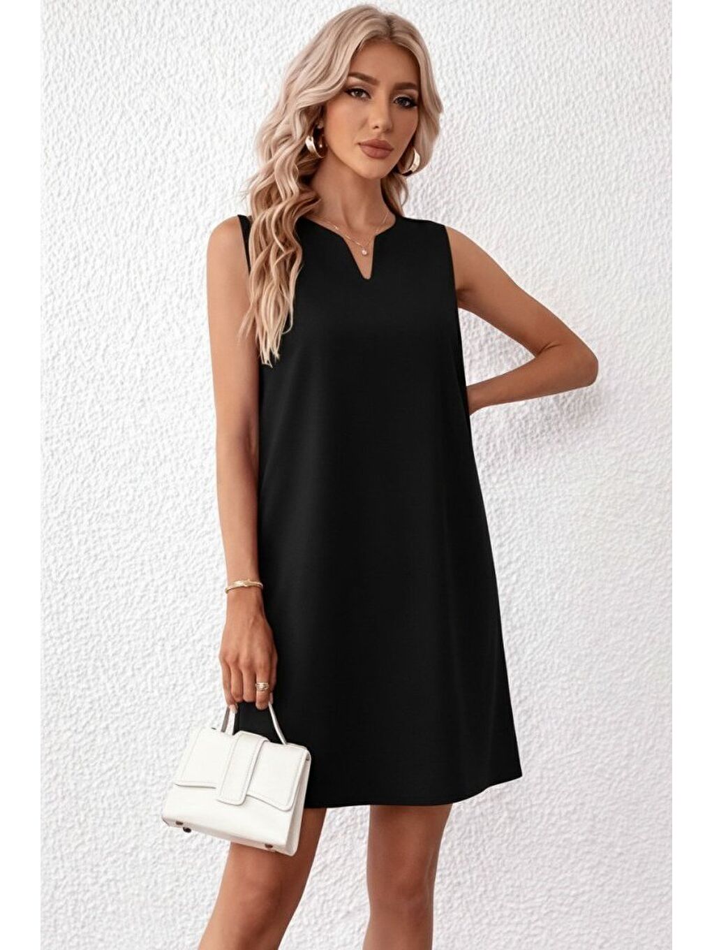 Siyah Kadın Askılı V Yakalı Mini Ithal Krep Elbise-1