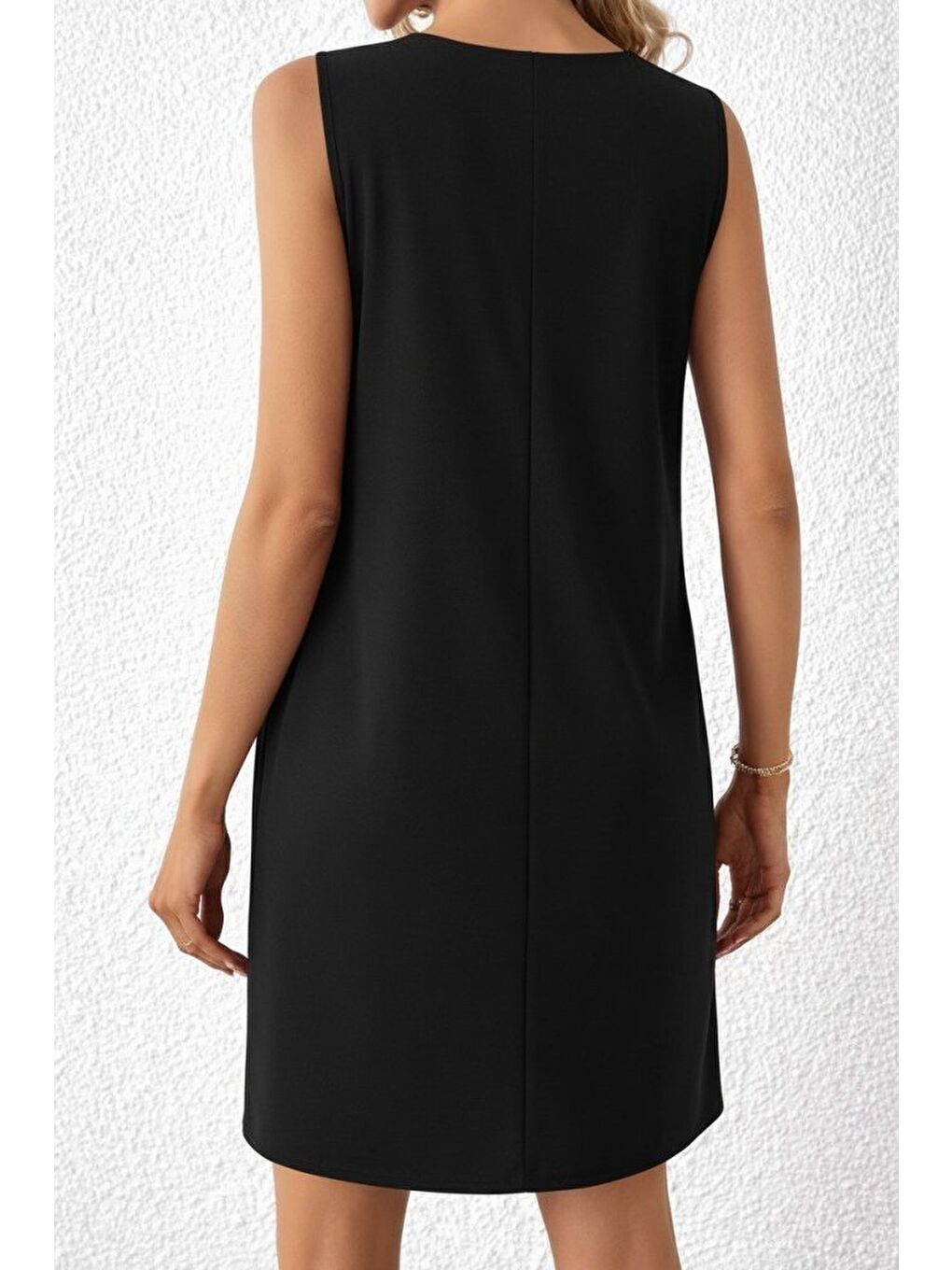 Siyah Kadın Askılı V Yakalı Mini Ithal Krep Elbise-4