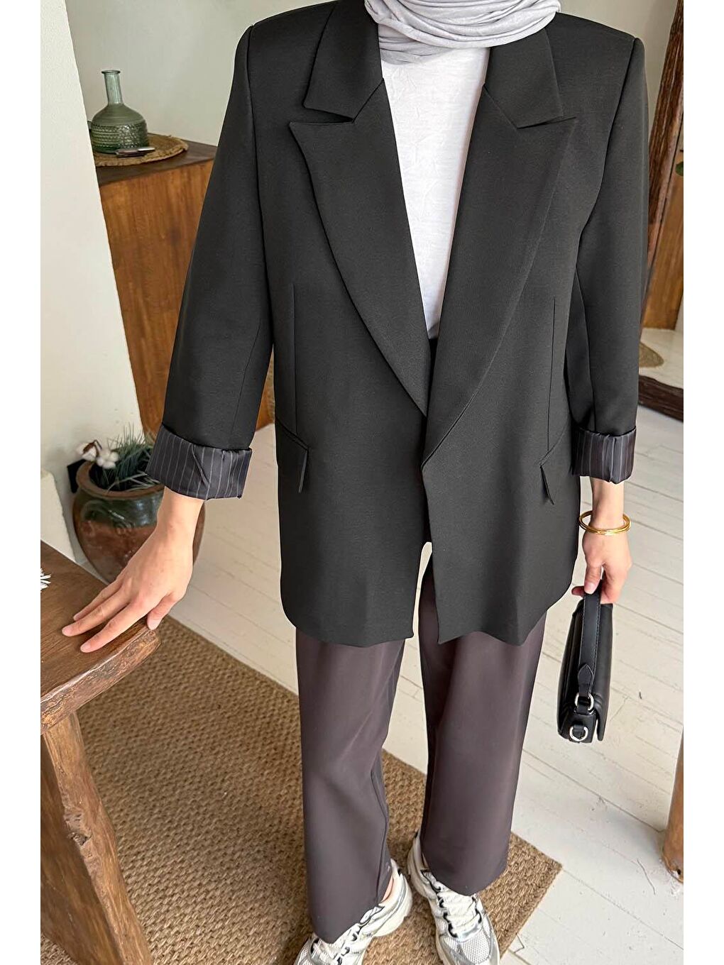 Çizgili Astarlı Tesettür Ceket Siyah-2