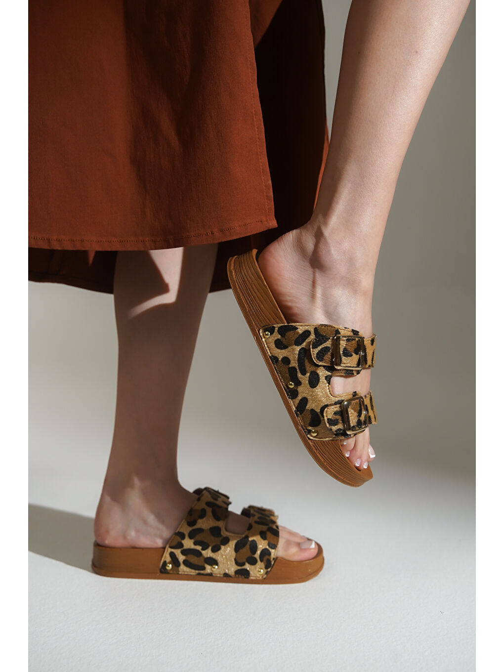 Kahverengi Bren Kadın Leopar Desenli Terlik-2