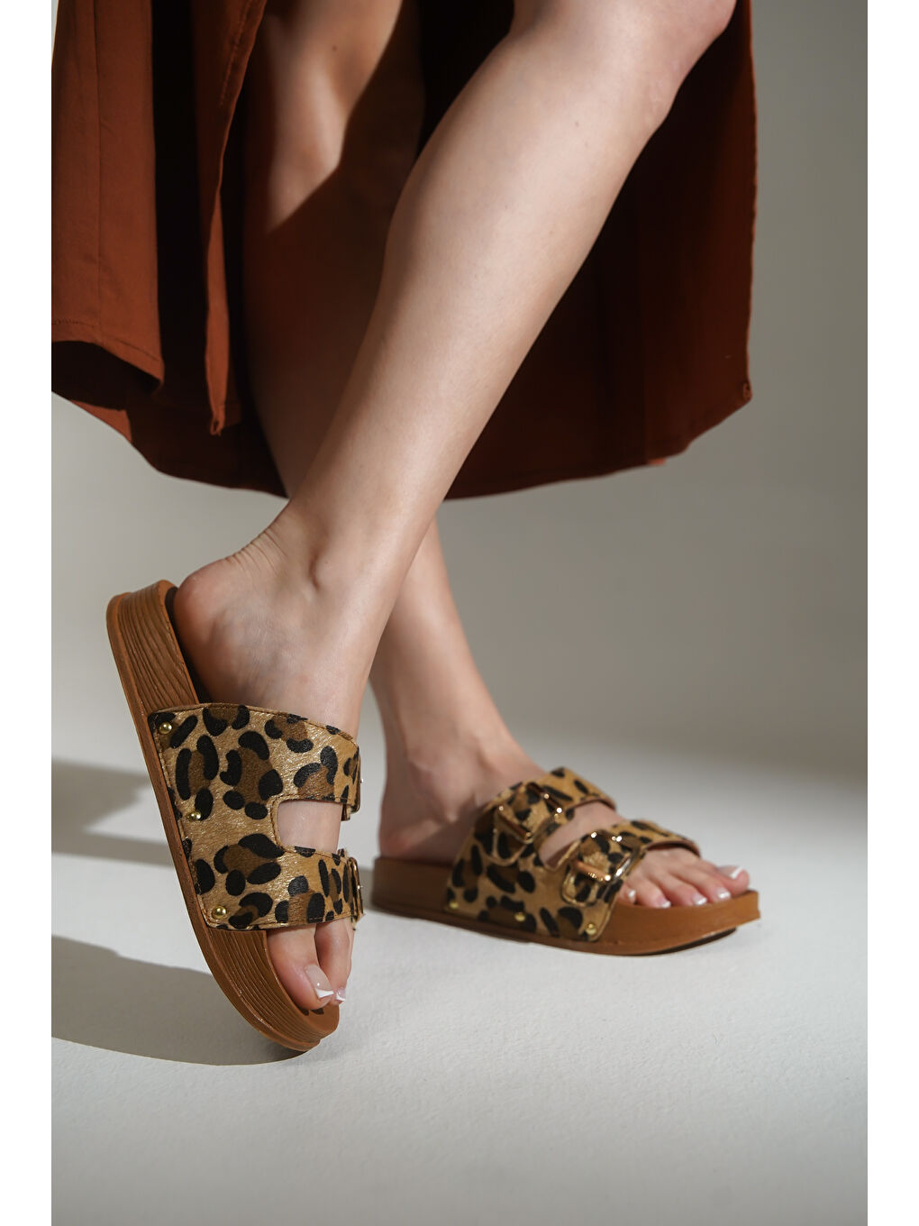 Kahverengi Bren Kadın Leopar Desenli Terlik-7