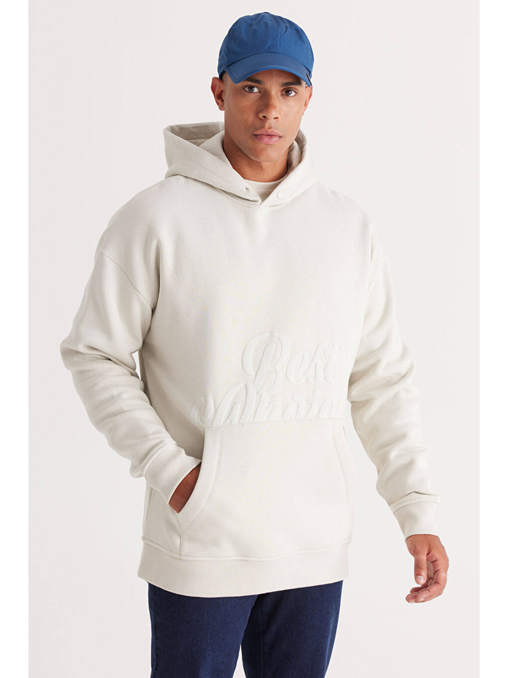 Erkek Bej Oversize Fit Bol Kesim Kapüşonlu İçi Polarlı Baskılı Sweatshirt-1