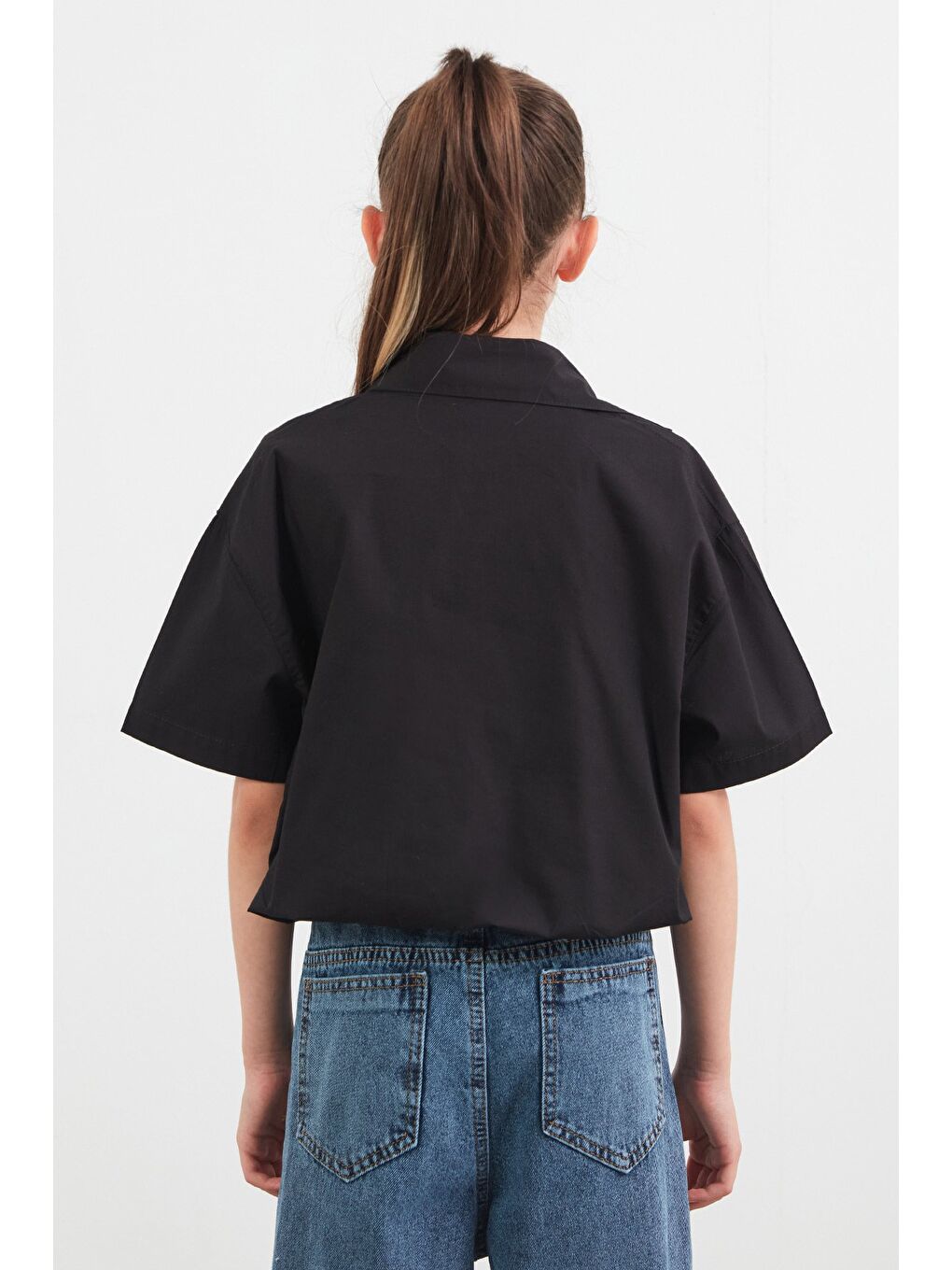 Siyah Cepli Tişörtlü Kız Çocuk Gömlek-4