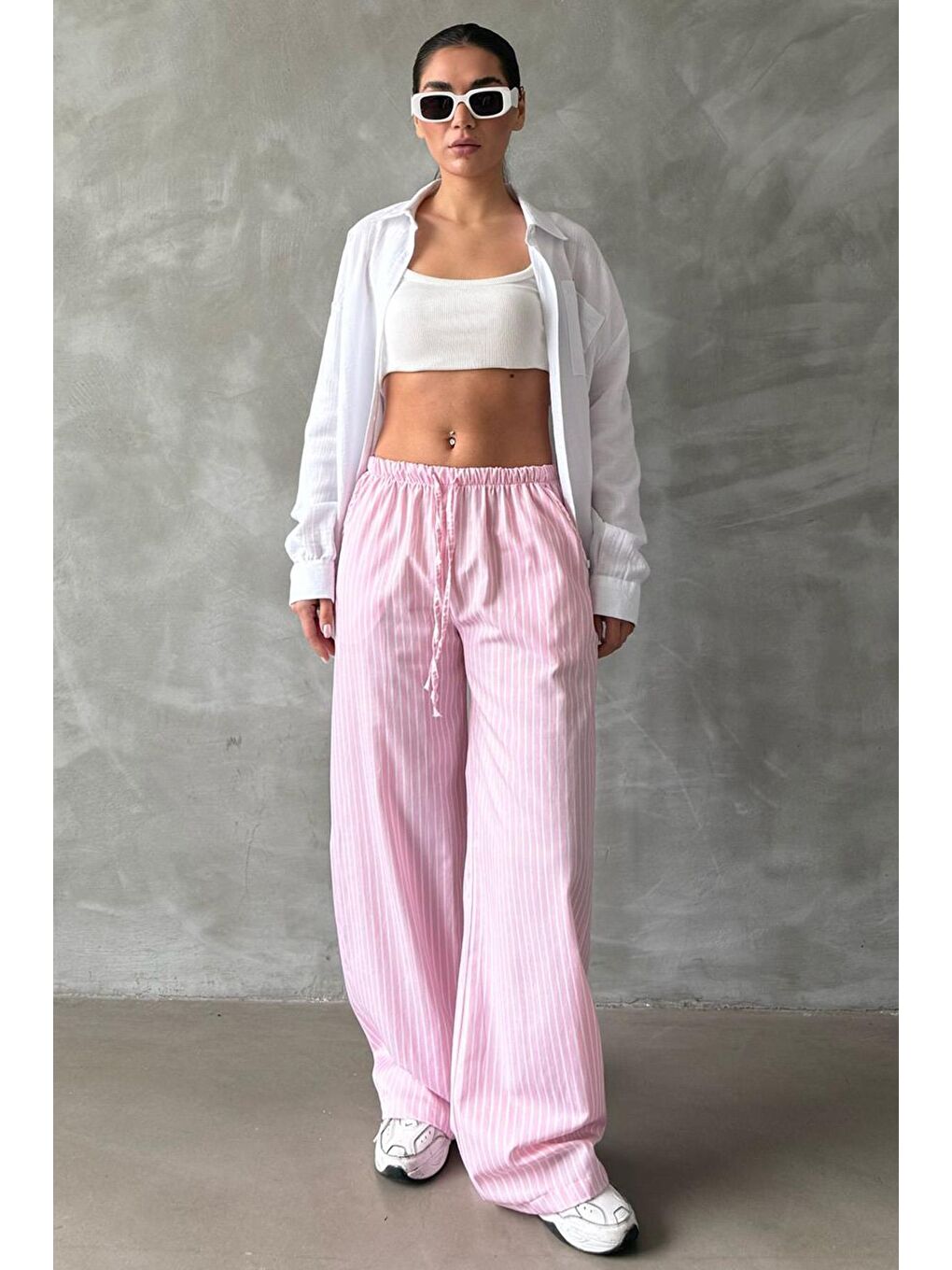 Pembe Beli Ayarlanabilir Çizgili Cepli Bol Paça Kadın Pantolon Mg2312-1