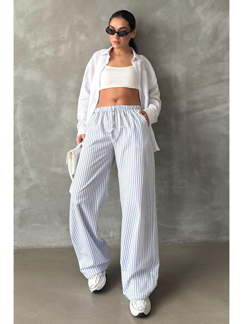 Mavi Beli Ayarlanabilir Çizgili Cepli Bol Paça Kadın Pantolon Mg2312