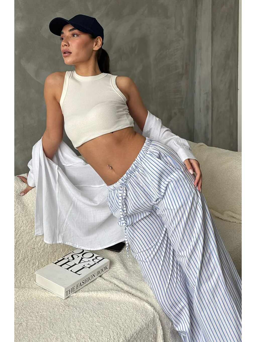 Mavi Beli Ayarlanabilir Çizgili Cepli Bol Paça Kadın Pantolon Mg2312-2