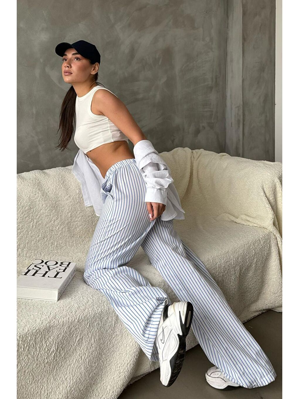 Mavi Beli Ayarlanabilir Çizgili Cepli Bol Paça Kadın Pantolon Mg2312-4