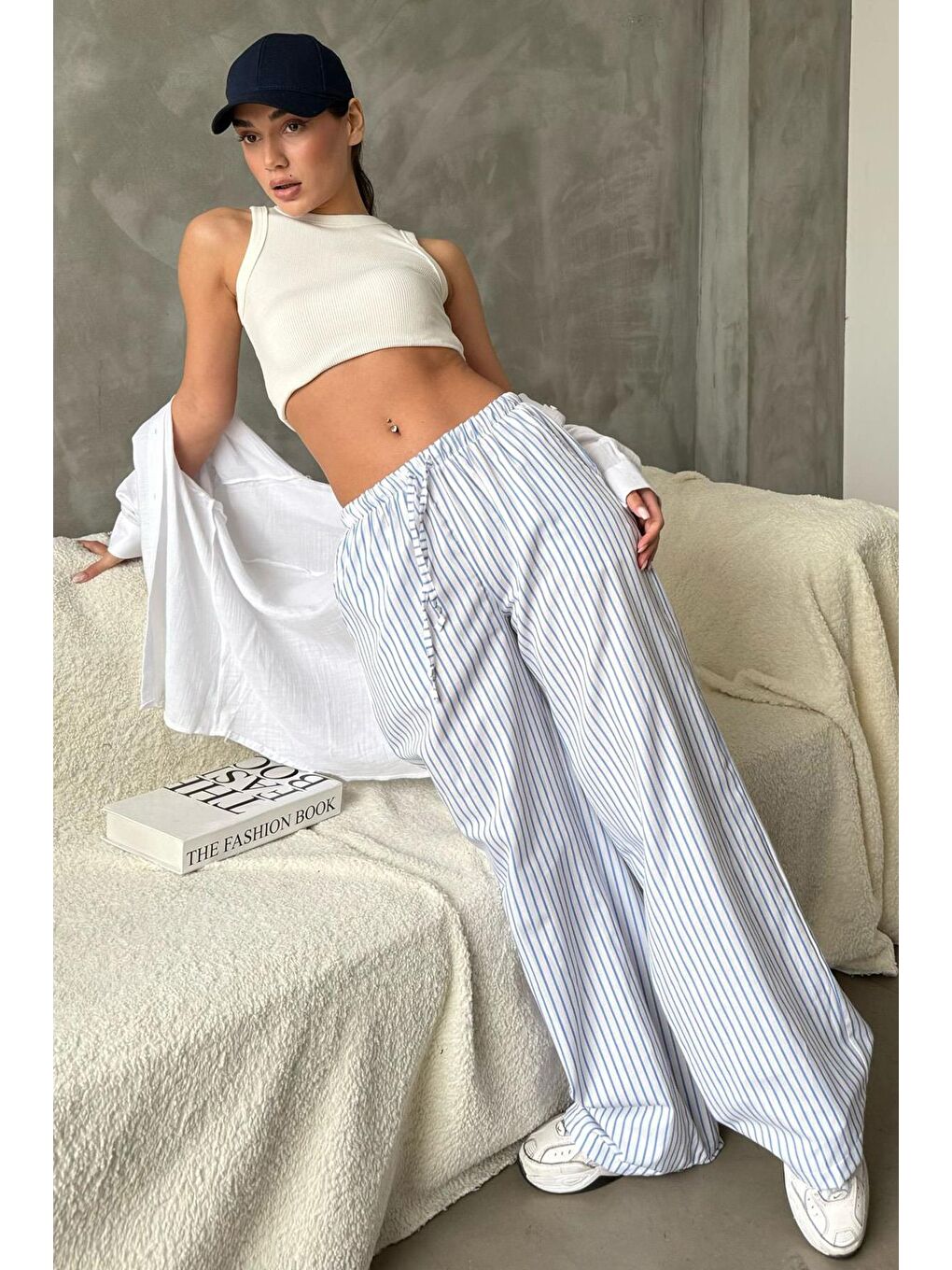 Mavi Beli Ayarlanabilir Çizgili Cepli Bol Paça Kadın Pantolon Mg2312-5