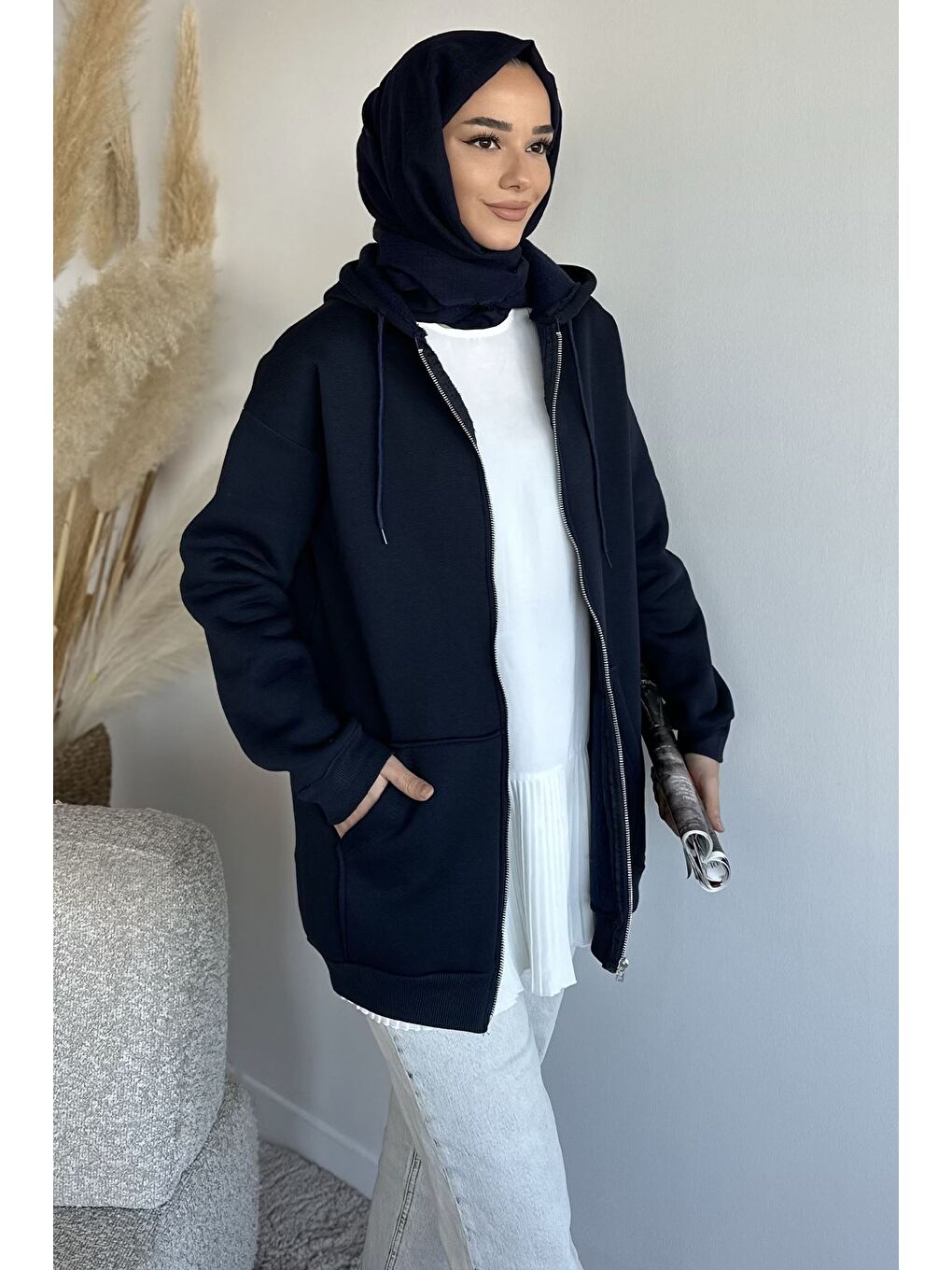 Lacivert Kapüşonlu Şardonlu Tesettür Sweatshirt-3