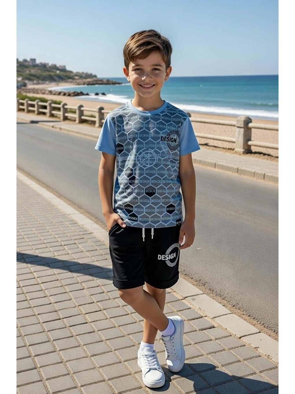 Erkek Çocuk Design Yazı ve Bal Peteği Detayları Mavi Şortlu Takım-1