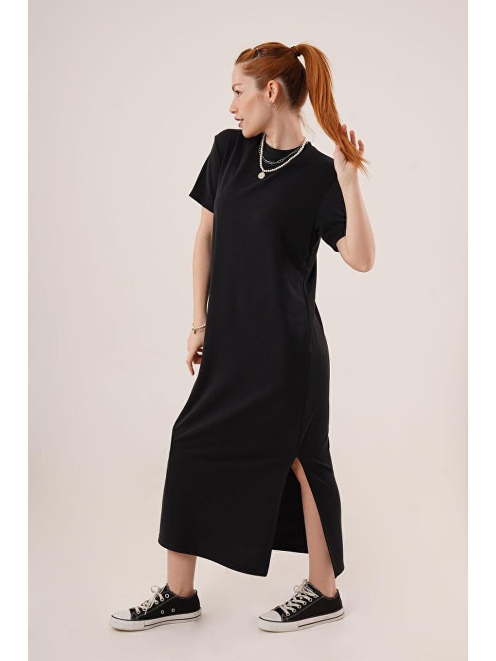Yırtmaç Detaylı Kısa Kollu Salaş Maxi Siyah Elbise-2