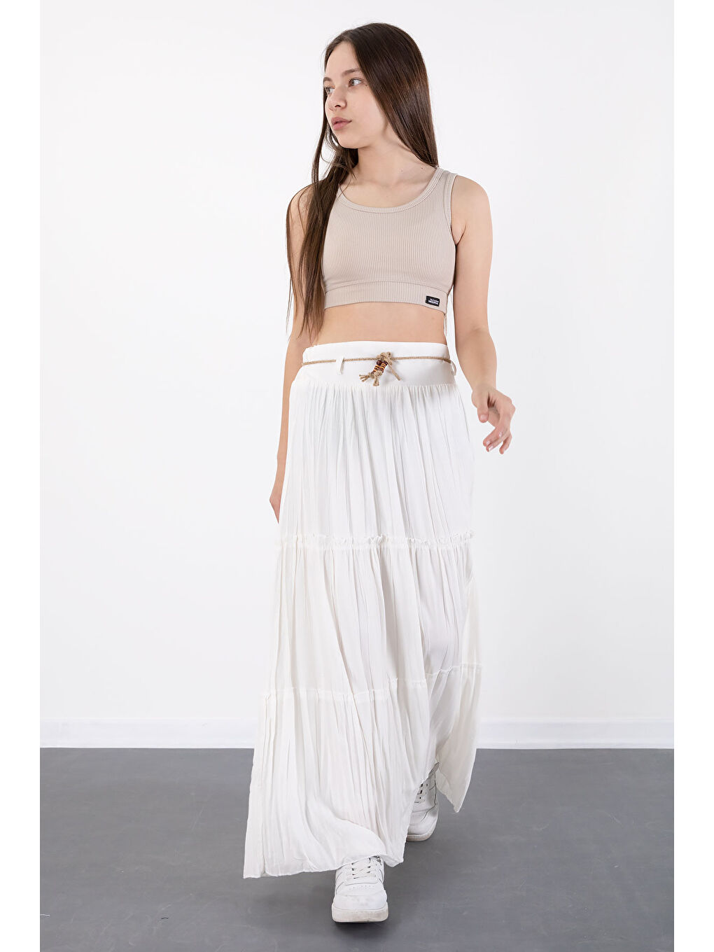 Ekru Hasır Kemerli Uzun Kesim Kırışmalı Kız Çocuk Etek 20501