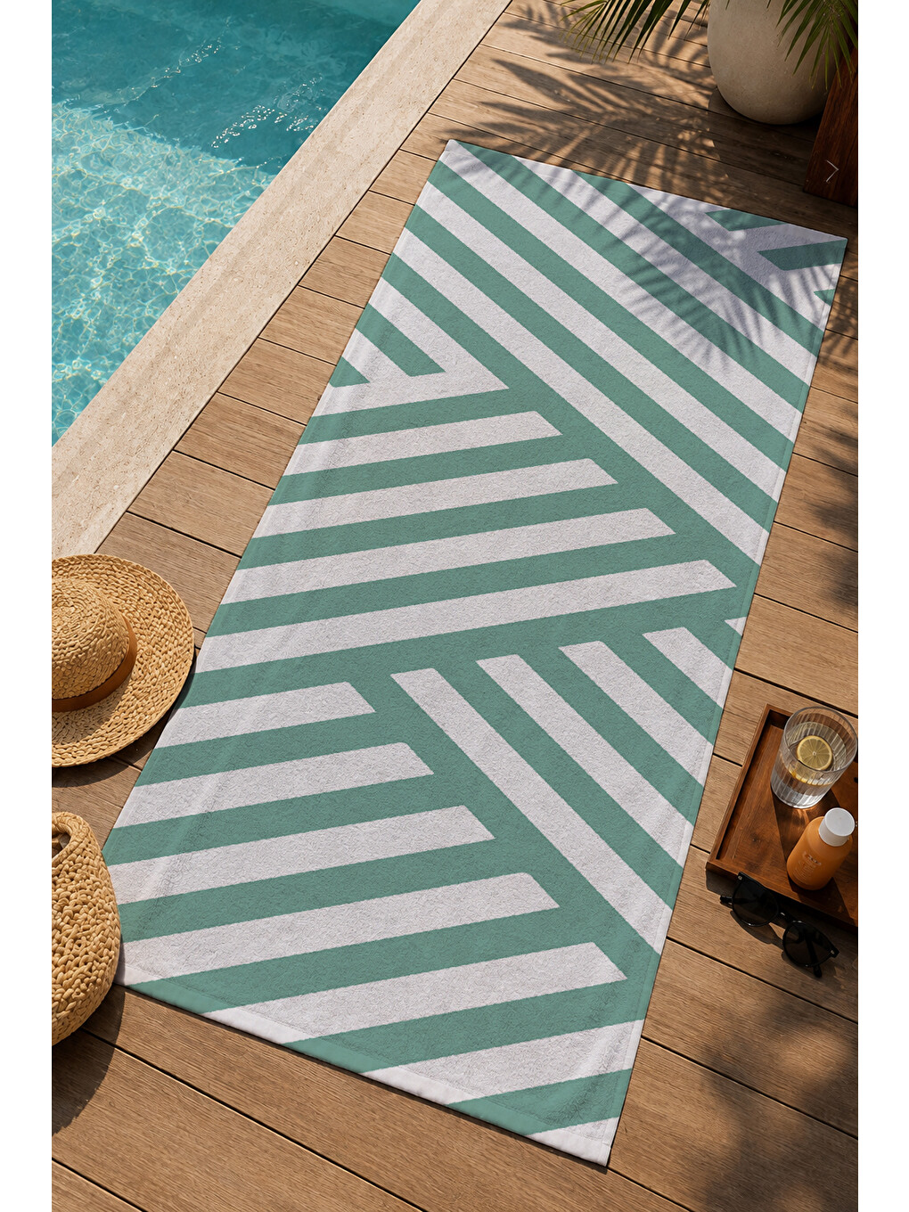 Ekru Mint Beyaz Diyagonal Geometrik Çizgili 70x150 Cm Dijital Baskılı Plaj Ve Banyo Havlusu-2