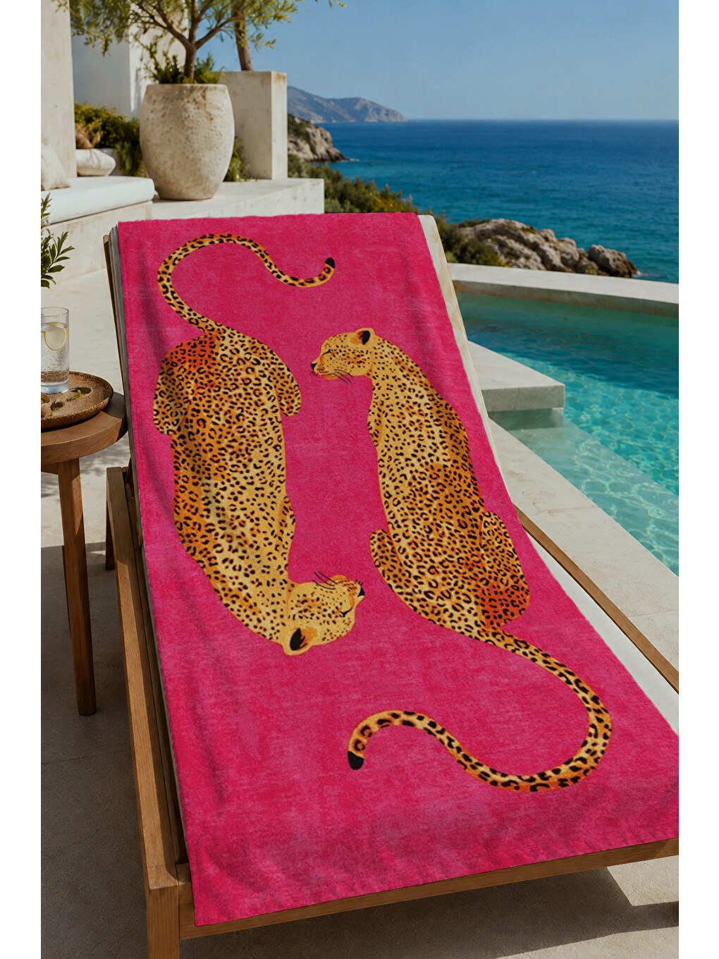 Pembe Leopar Figürlü 70x150 Cm Dijital Baskılı Plaj Ve Banyo Havlusu