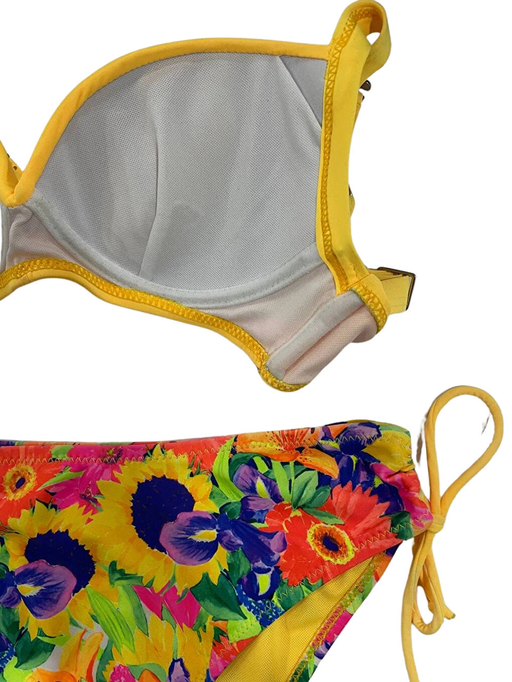 Kadın Sarı Çiçek Desenli Taş İşlemeli Astarlı Bikini Takım HZL25S-LC3313-4