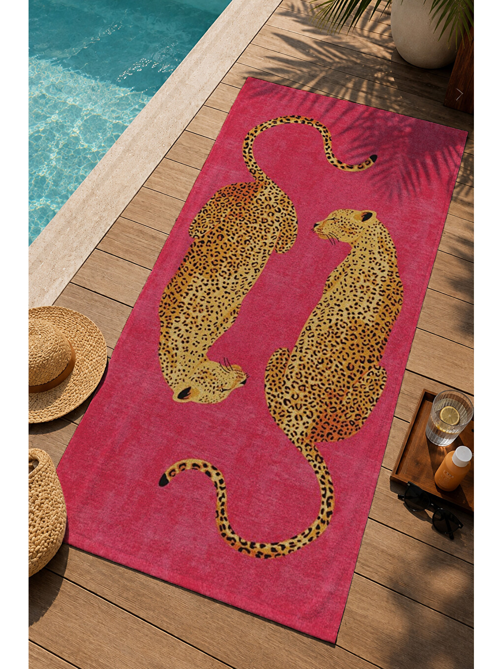 Pembe Leopar Figürlü 70x150 Cm Dijital Baskılı Plaj Ve Banyo Havlusu-2
