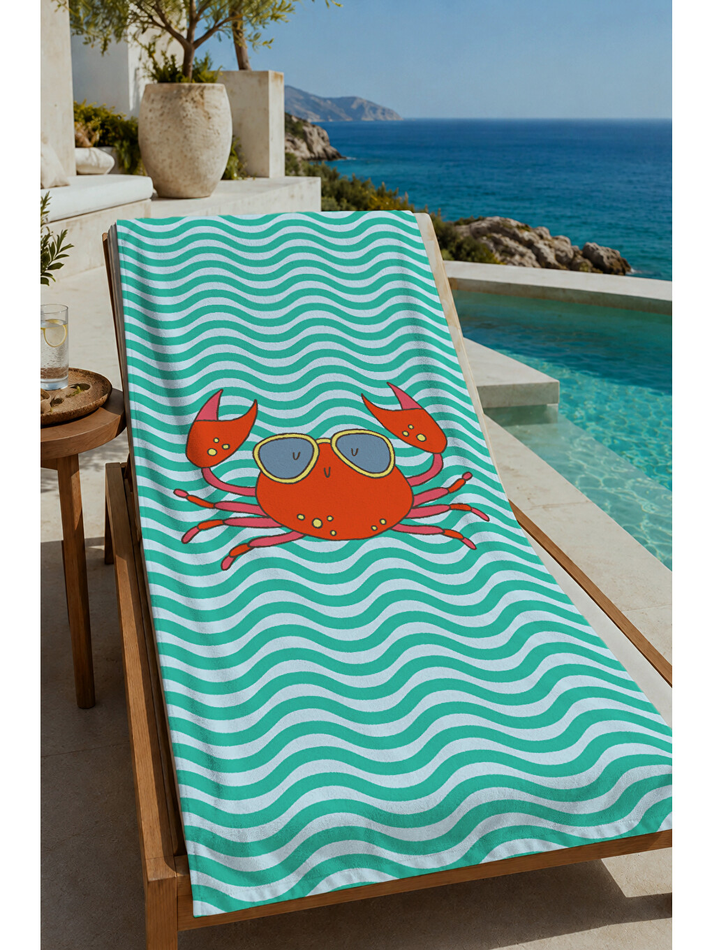 Mint Yeşili Beyaz Dalgalı Çizgili Turuncu Yengeç 70x150 Cm Dijital Baskılı Plaj Ve Banyo Havlusu
