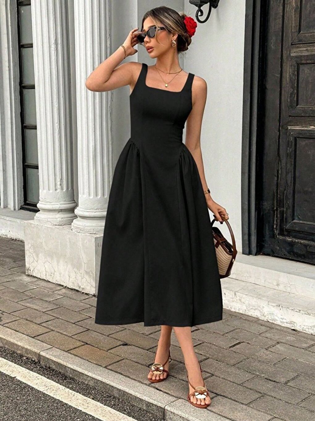 Siyah Kadın Askılı Kare Yakalı Uzun Ithal Krep Elbise-1