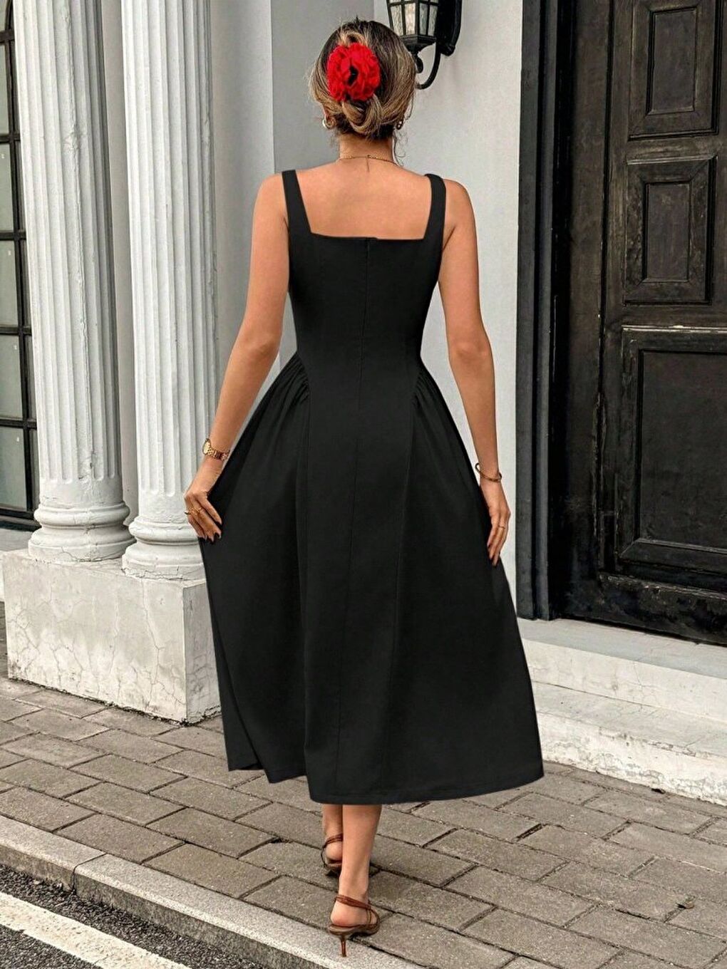 Siyah Kadın Askılı Kare Yakalı Uzun Ithal Krep Elbise-3