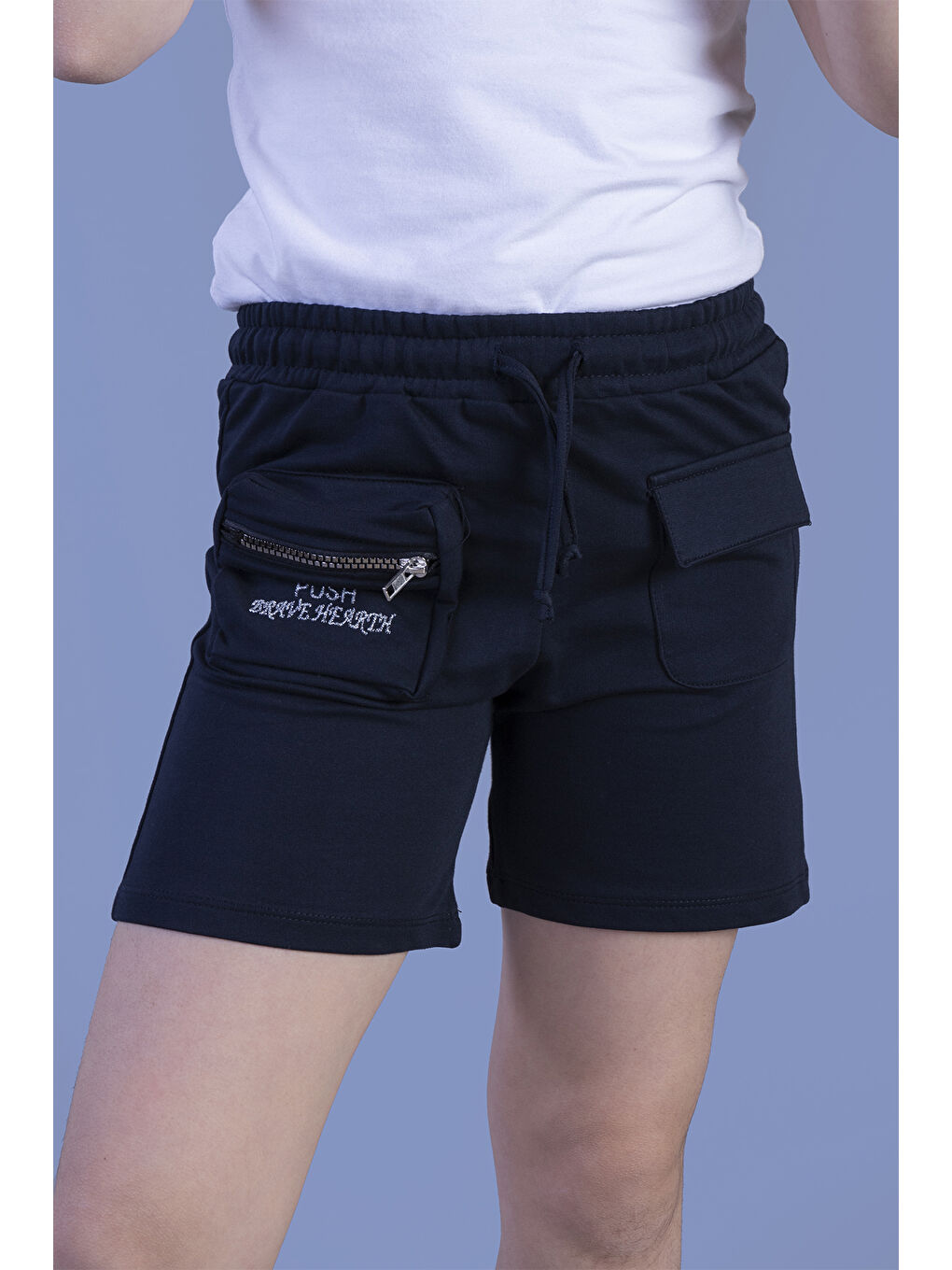 Siyah Kız Çocuk Cebi Fermuar Kapatmalı Nakışlı Şort-2