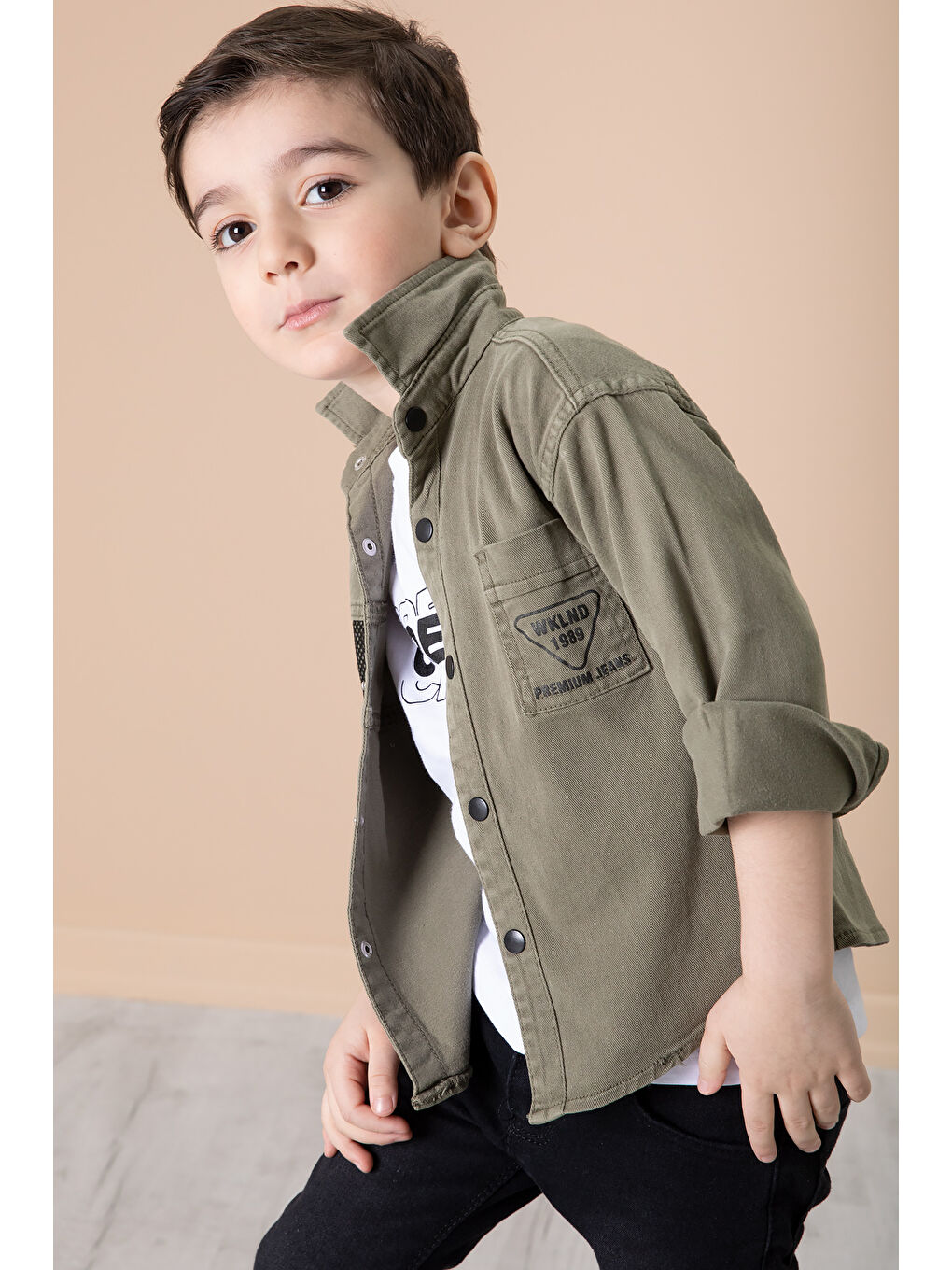 Haki Crew Yazılı Tişörtlü File Detaylı Erkek Çocuk Gömlek 20083-1