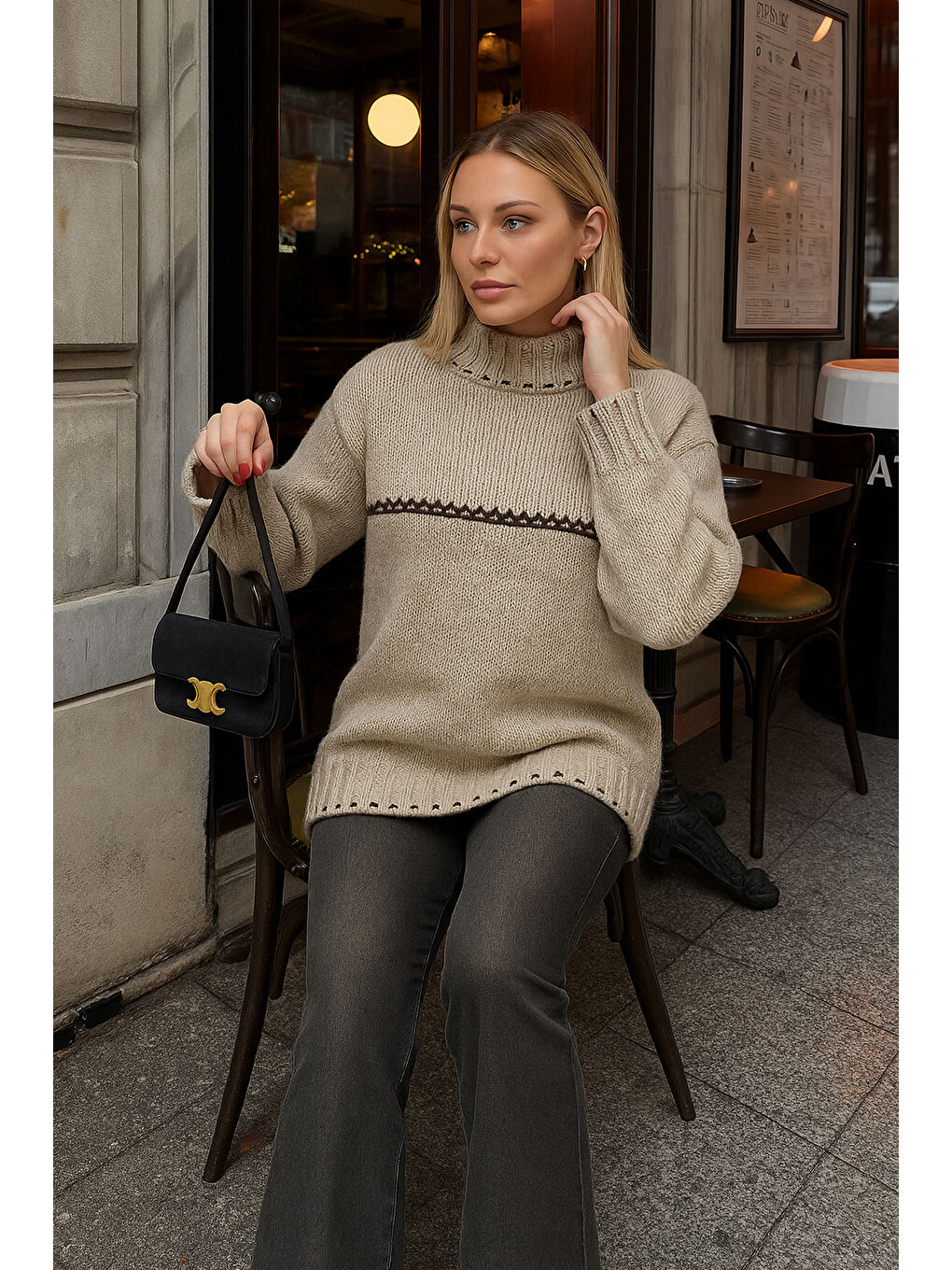 Bej Regular Fit Bisiklet Yaka Kazak 25K0195K1-1