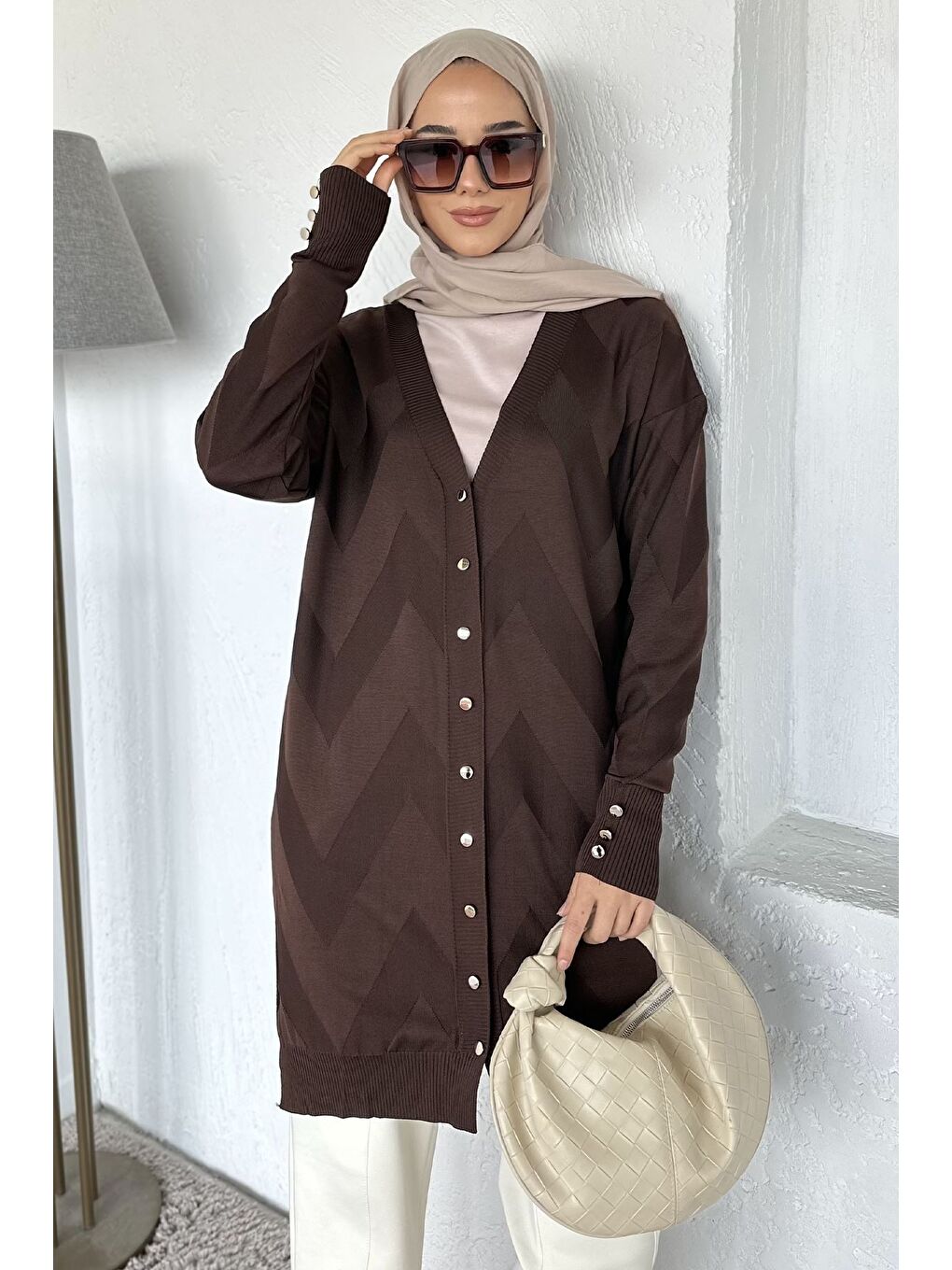 Kahverengi Ön Düğmeli Desenli Tesettür Triko Hırka (m-l-xl Uyumludur)-1