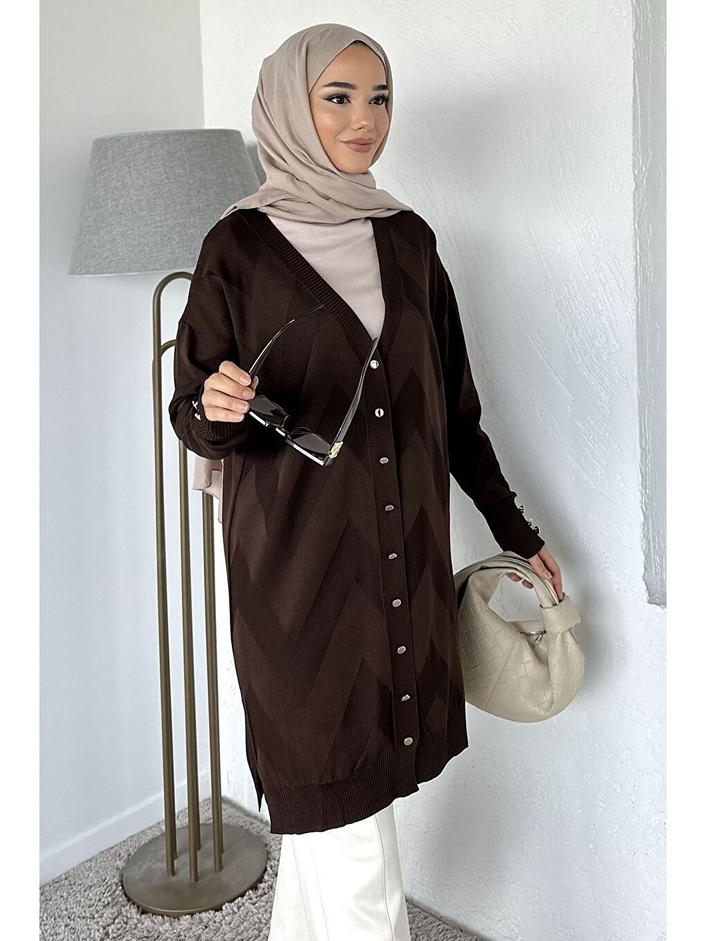 Kahverengi Ön Düğmeli Desenli Tesettür Triko Hırka (m-l-xl Uyumludur)-3