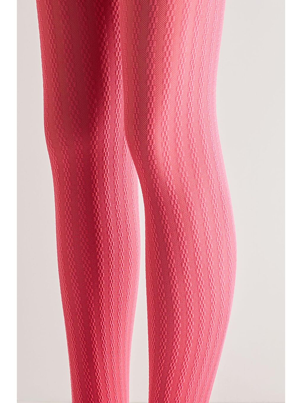 Kız Çocuk 20 Denye Örgü Desenli Külotlu Çorap Fuşya-1