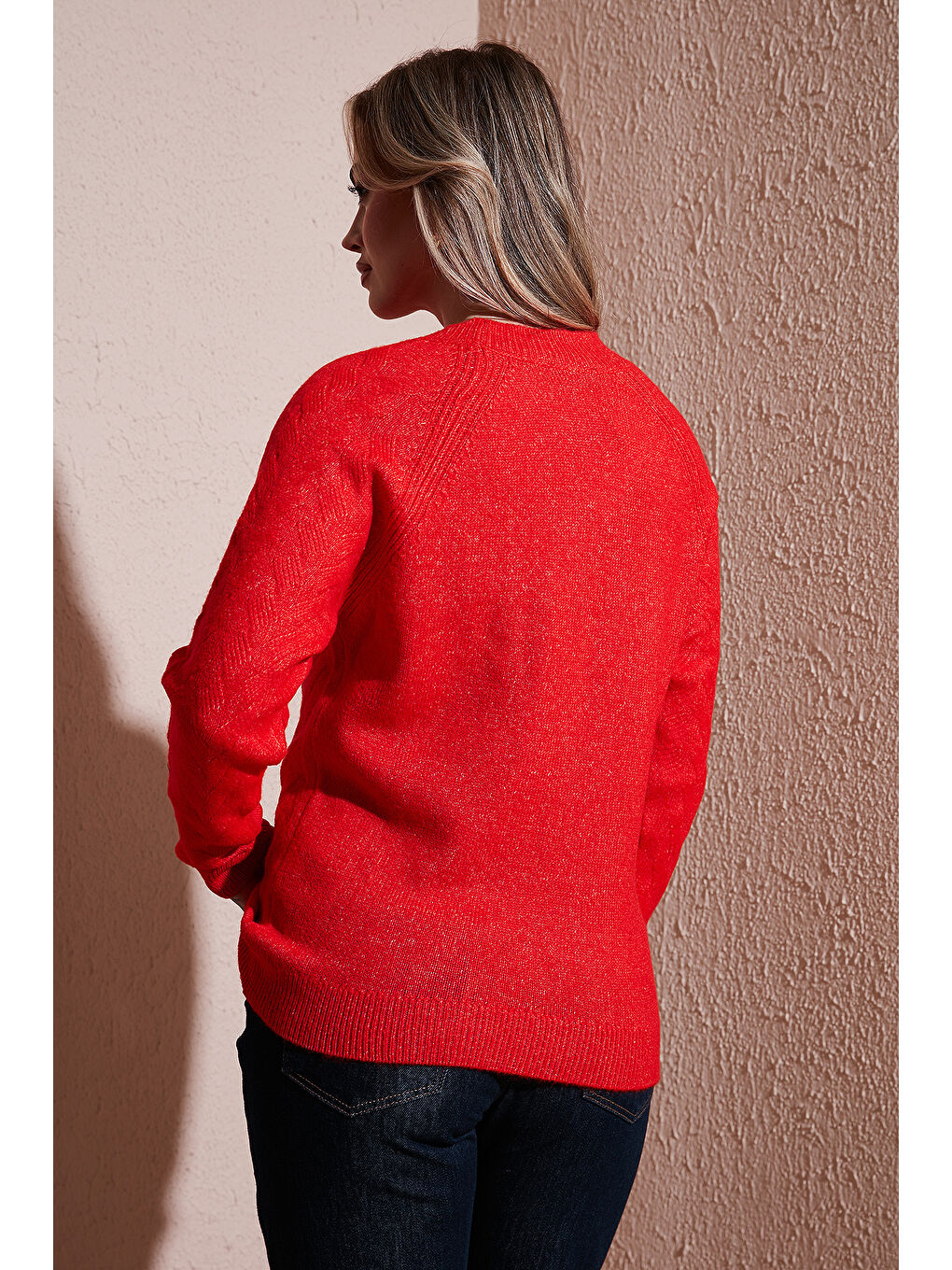 Kırmızı Regular Fit Dik Yaka Örme Kazak 25K0069K1-4